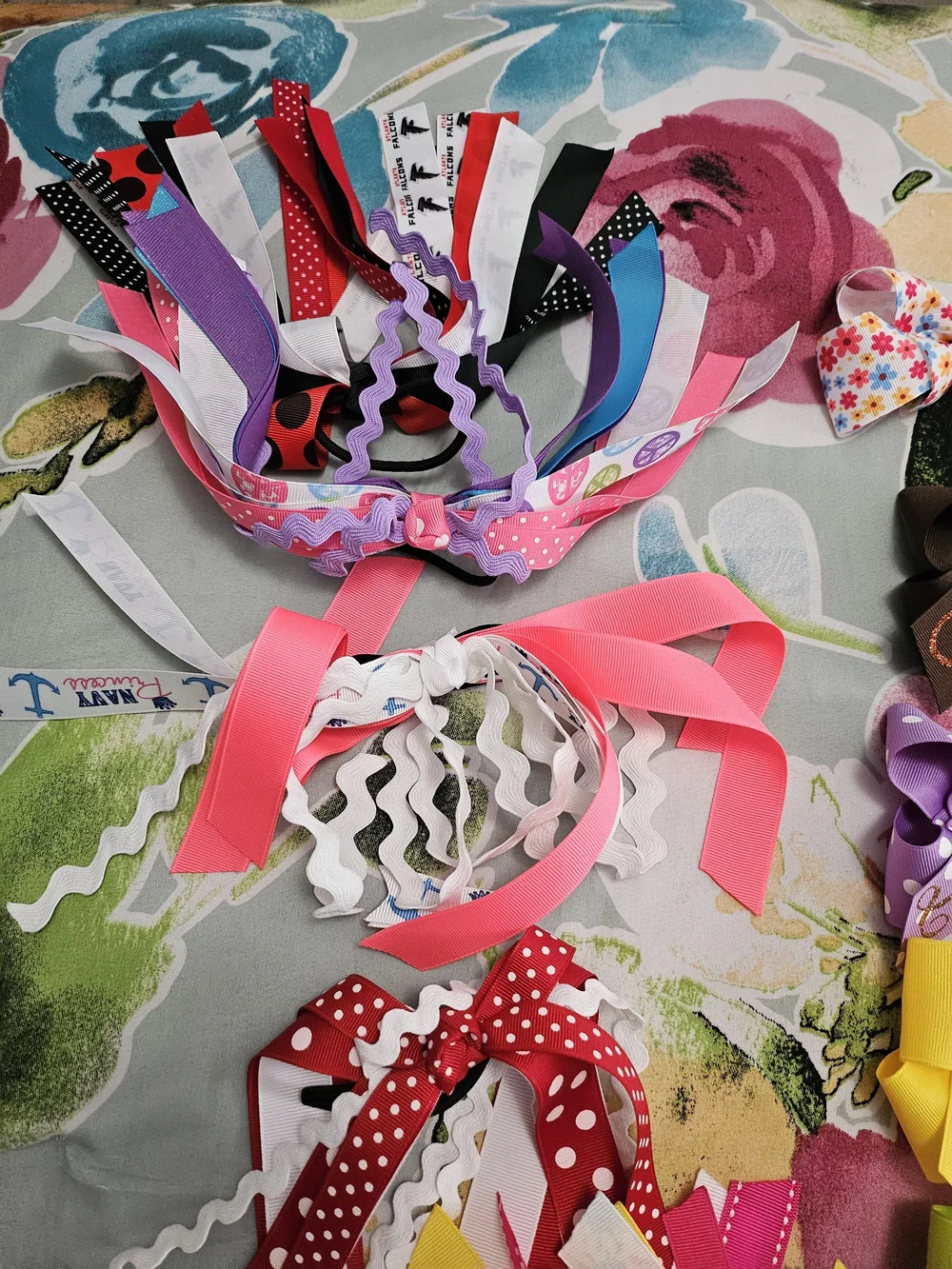 Colorful Girls Ribbon Hair Bows Set — Multicolor Assortment